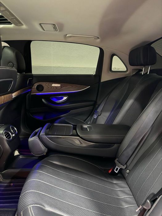 Mercedes benz E 300 Long