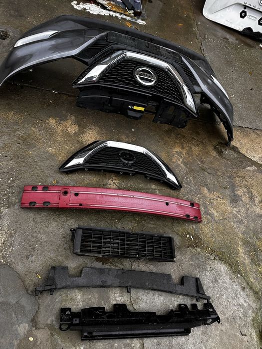 Bară față grilă radiator nissan qashqai .