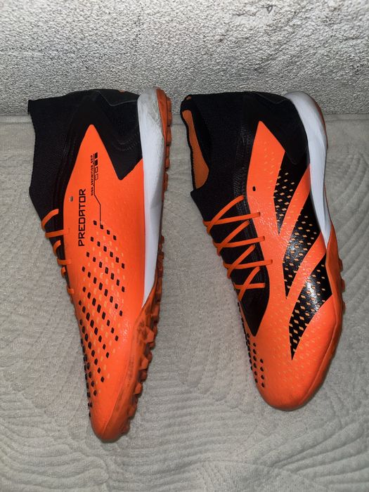 Оригинальные сороконожки adidas predatorTF
