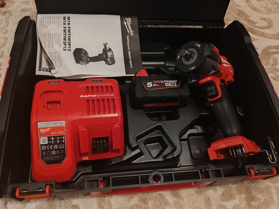 Milwaukee set pistol impact. NOU