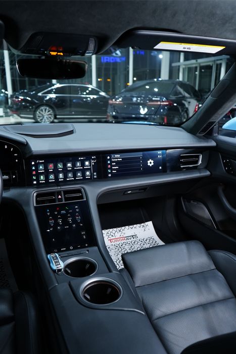 Porsche Taycan Turbo