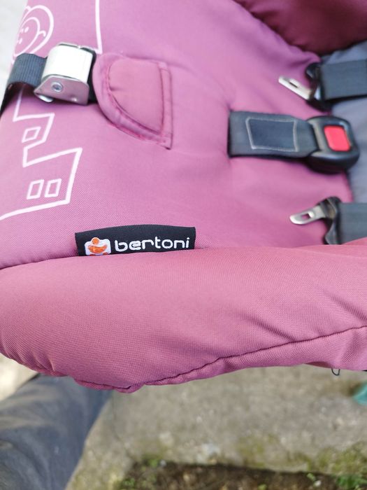 Детско кошче за кола