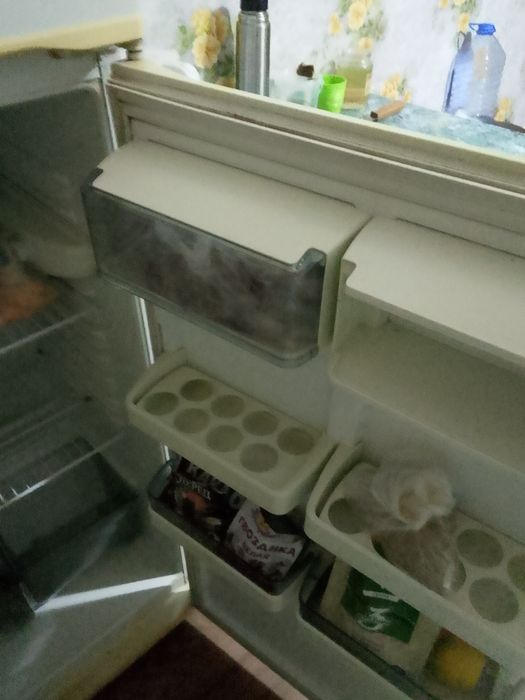 Продам холодильник