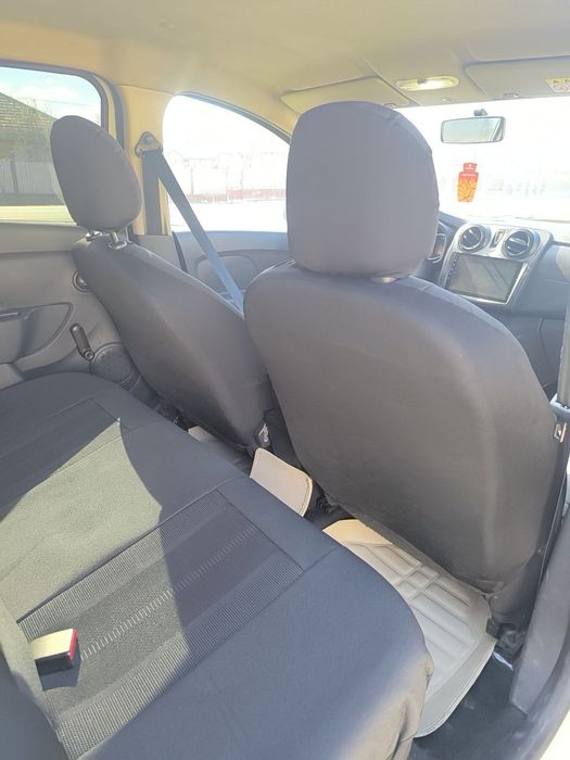 Vând Dacia Logan 2