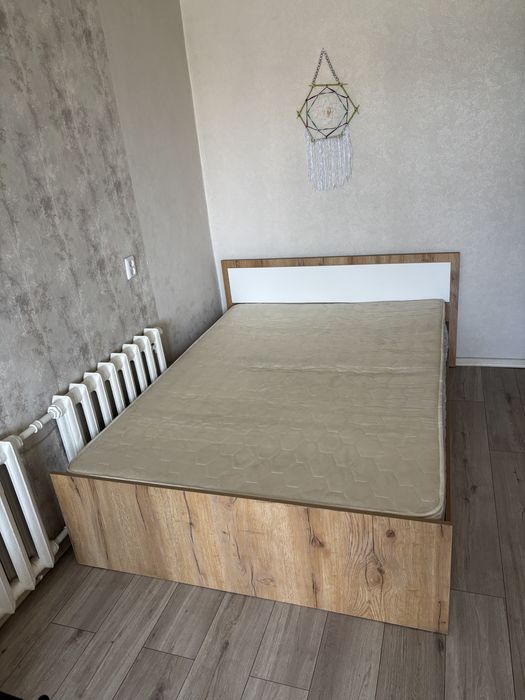 Продам матрас 140х200
