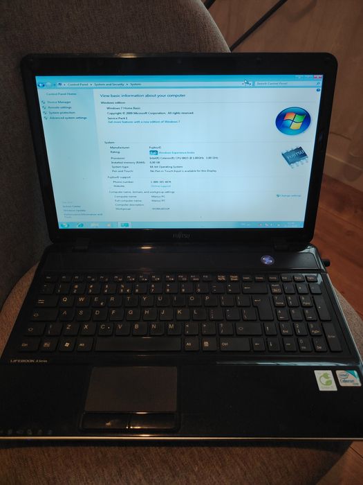 Laptop Fujitsu LifeBook – ideal pentru utilizare de bază