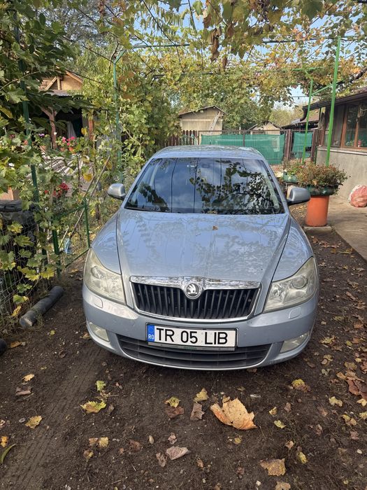 SKODA Octavia 2010 — imagine 1