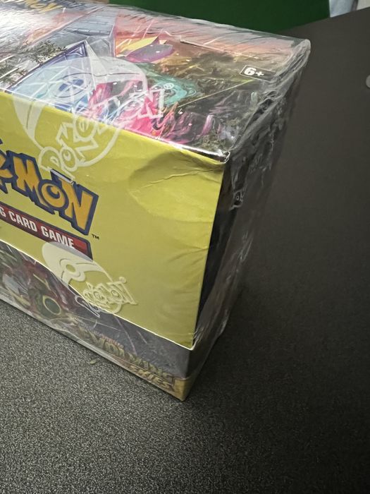 Pokemon evolving skies booster box