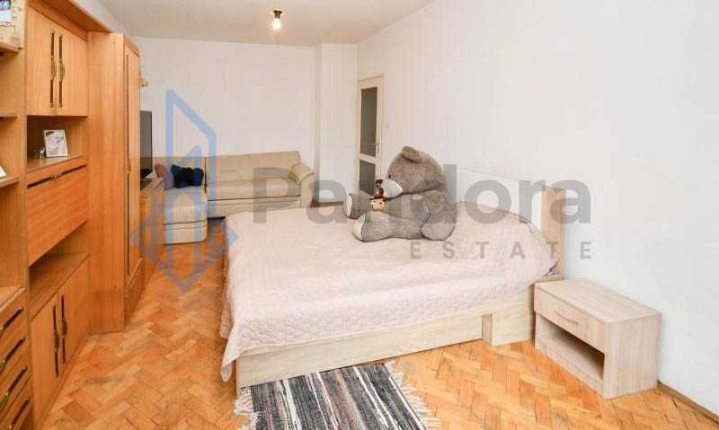 Дава се под наем Едностаен апартамент в София, Дружба 1 - 55 кв.м за 340 € - Снимка #1