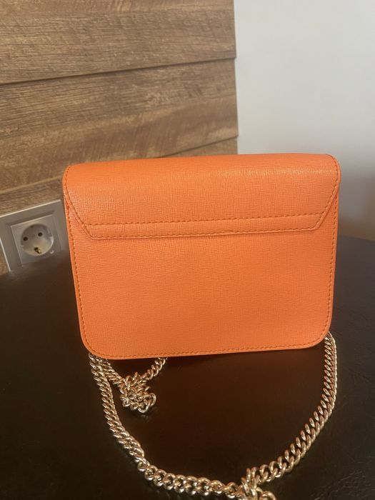 Furla metropolis
