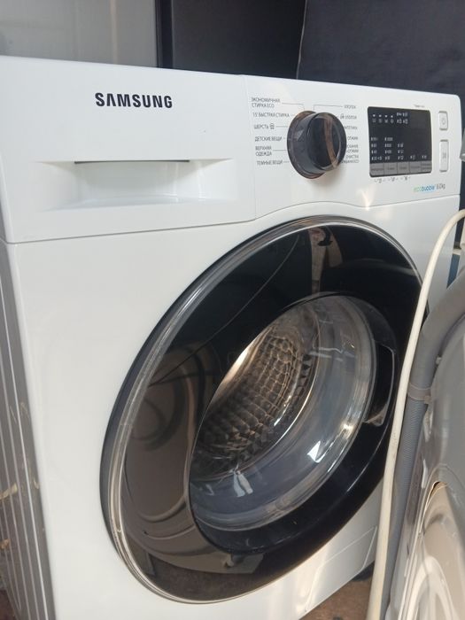 Автомат кир мошина сотилади