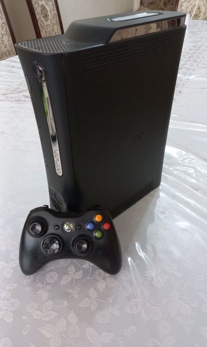 Microsoft Xbox 360 Slim 250GB (Прошитый LT3.0) + Kinect