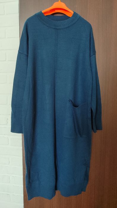 Продам платья 46-48 размера