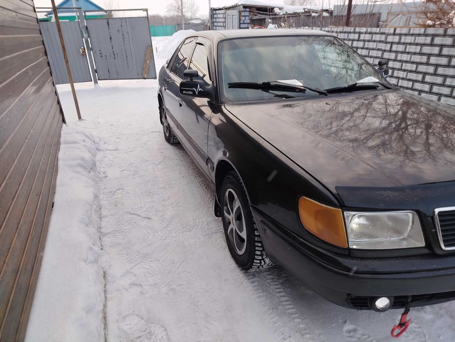 Продам Ауди 100 с4 2.6