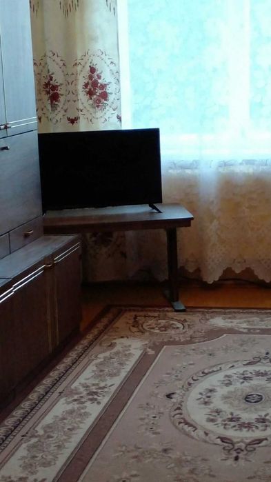 Стол под телевизор, стол журнальный