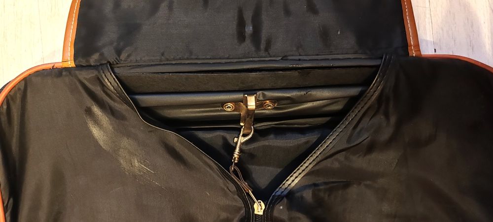 Geanta husa de haine