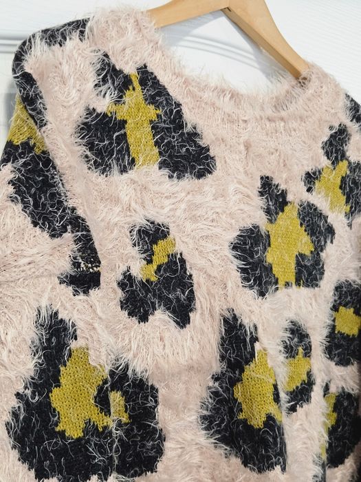 Плюшен мек дамски пуловер