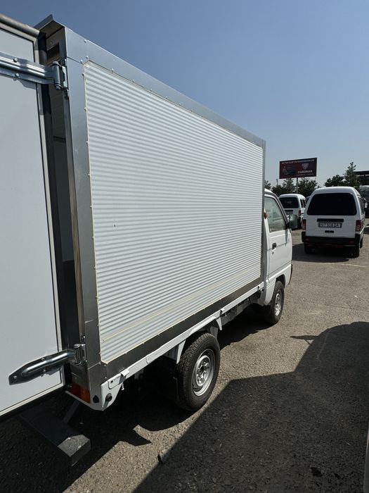 Рефрежератор седвич панел бутка