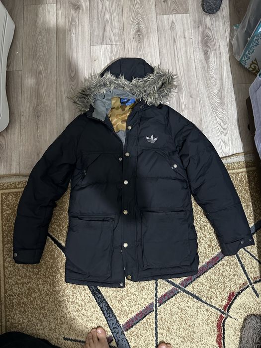 Продам куртку Adidas лепесток