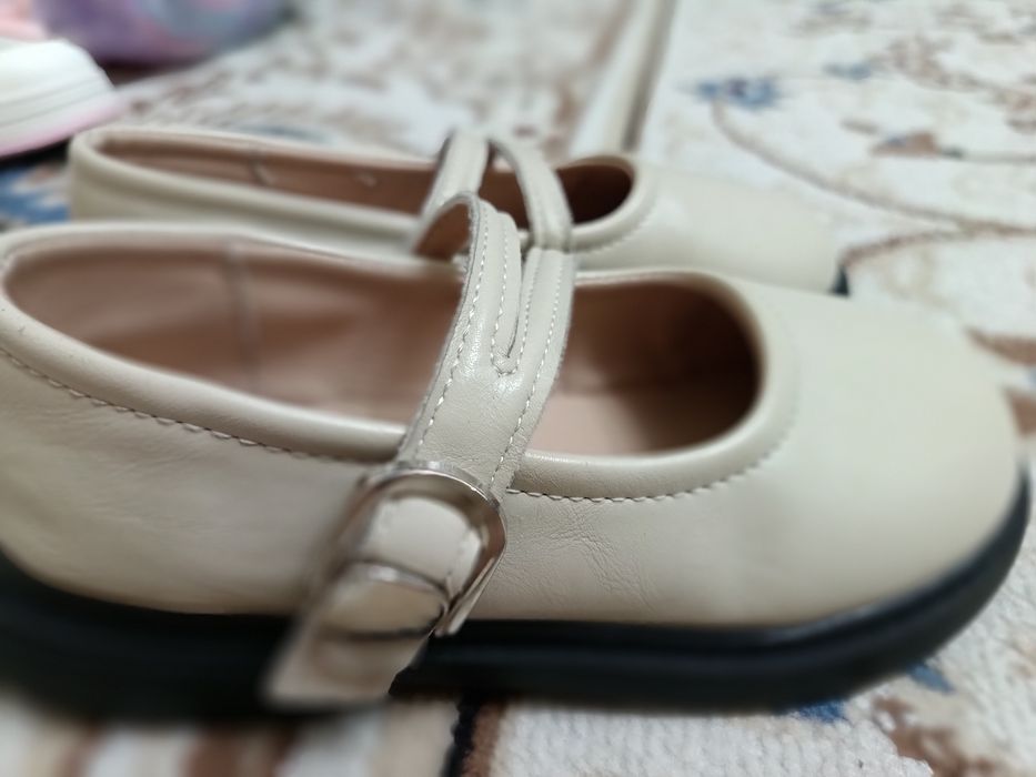 Детские туфли  2000 т