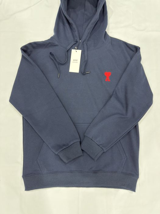 Свиттеры Ami и Monckler