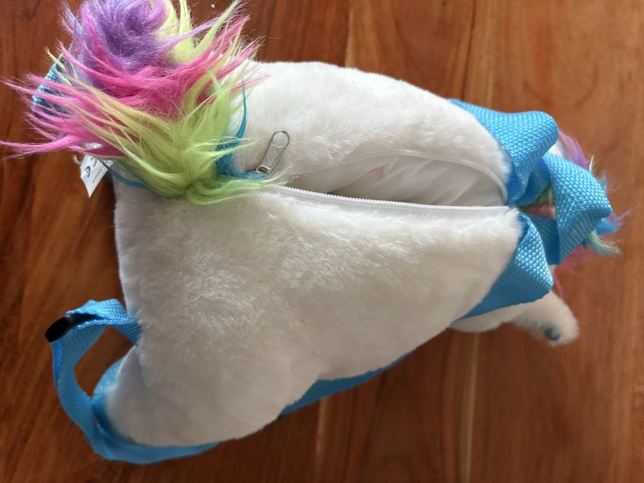 Ghiozdanel unicorn