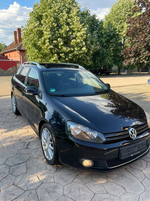 VOLKSWAGEN Golf 2012