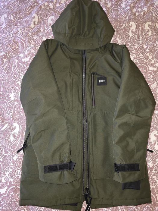 Geaca Ski O'neill S / Pantaloni Ski Oakley S / Mănuși Ski Oakley M/8