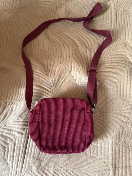 продам сумочку новую