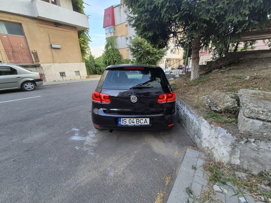 VOLKSWAGEN Golf 2011 — imagine 4