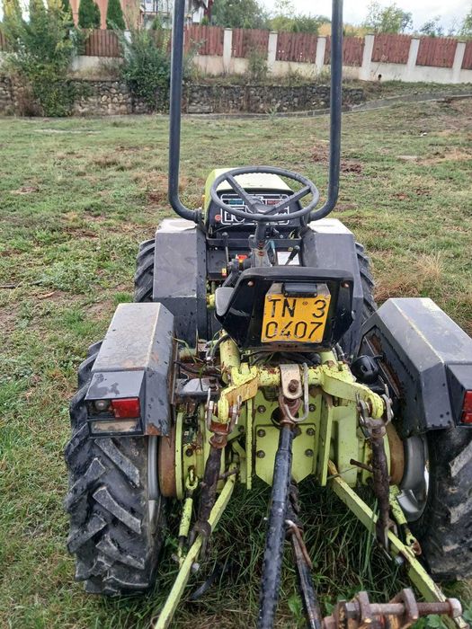 vand tractor agricol