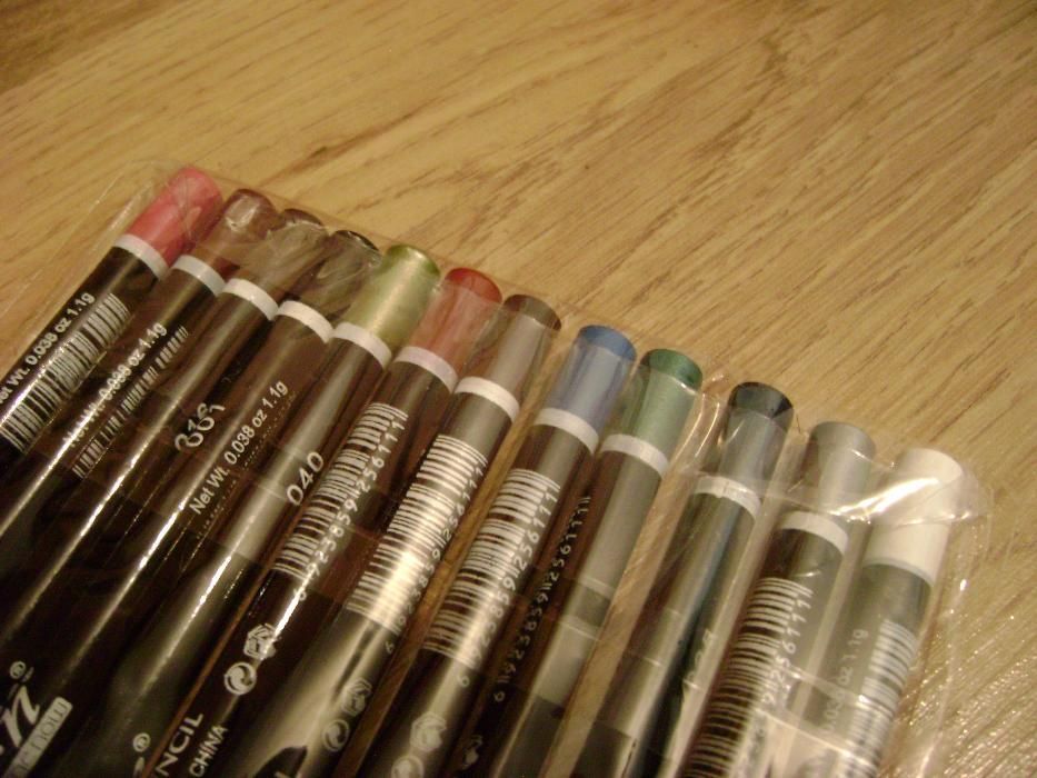 Молив за очи