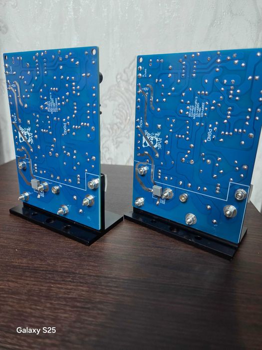 Quad 405 два канала