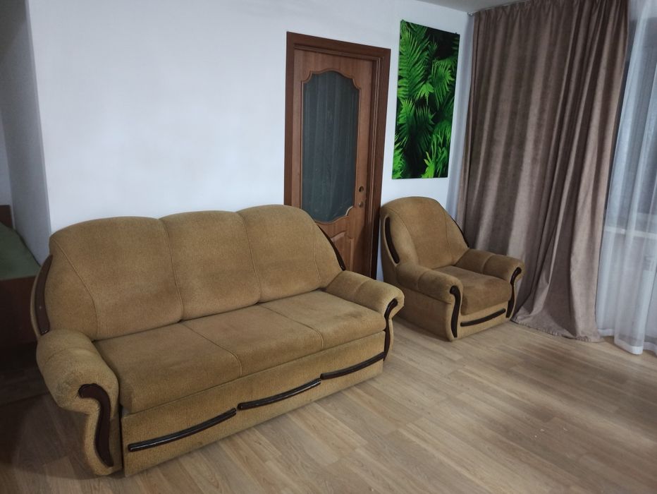 Продам диван б/у