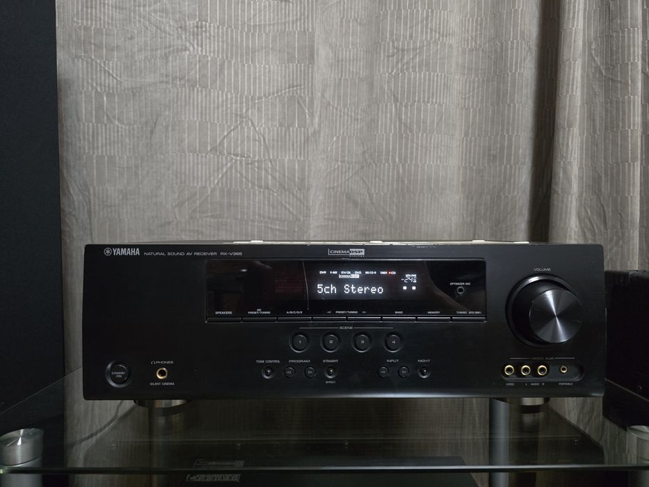 Yamaha RX-V365 – Amplificator 135 wati RMS !!!