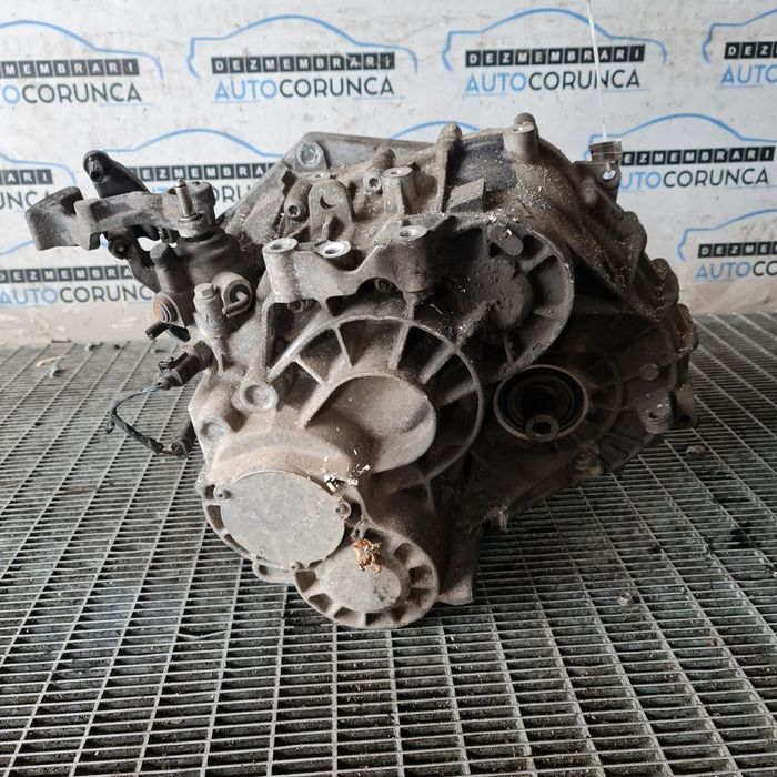 Cutie de viteze Volkswagen Tiguan 5N Facelift 2.0 TDI 2011 - 2015 140CP Manuala 6 Trepte ...