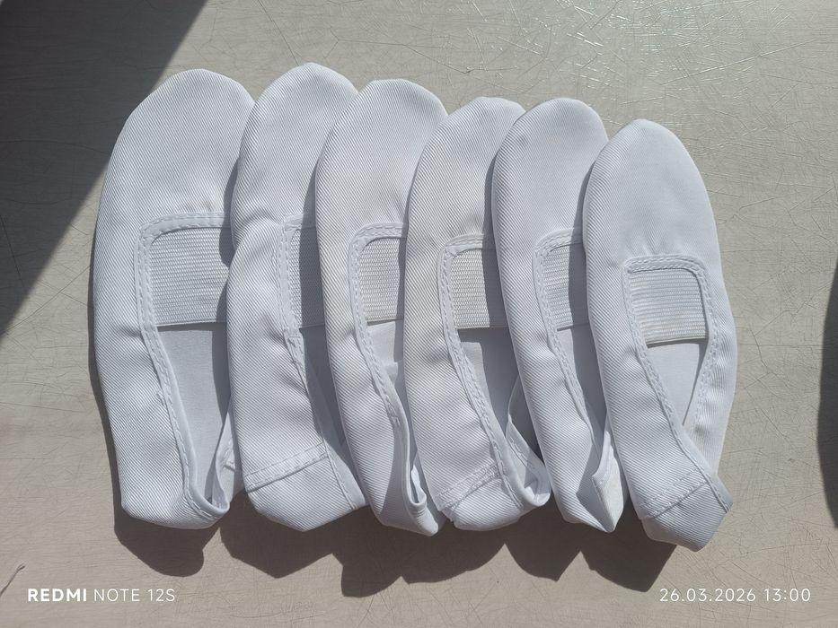 Чешки:белые/черные