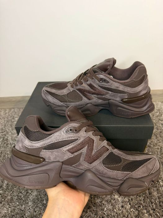 New Balance 9060 maro