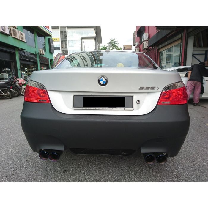 M5 задна броня за BMW E60 РАЗПРОДАЖБА