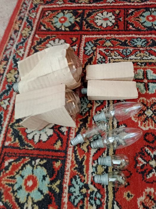 Продам электрические лампочки