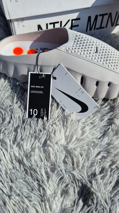 Slapi Nike Mind 001 Silver Gray 44