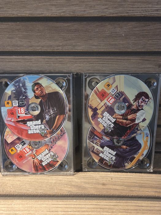 Grand Theft Auto V (GTA 5) PC – Ediție Originală Completă, 7 DVD