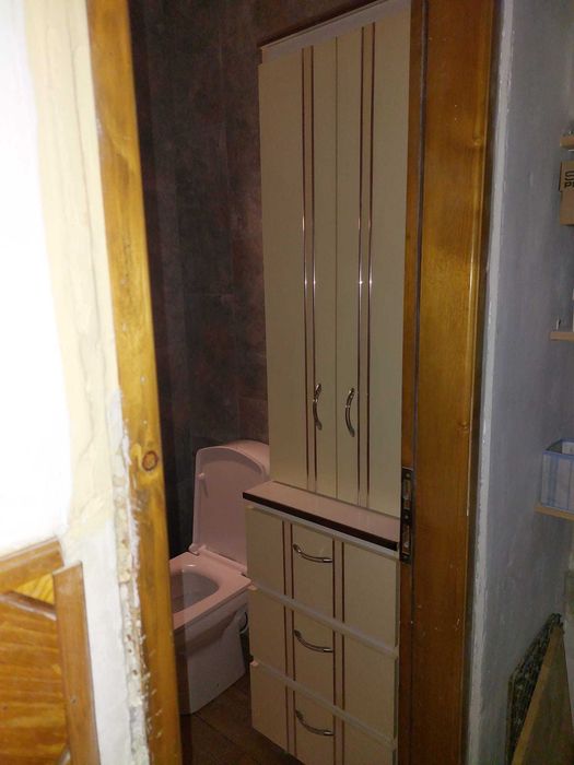 Vand dulap baie in stare foarte buna, foarte rezistent