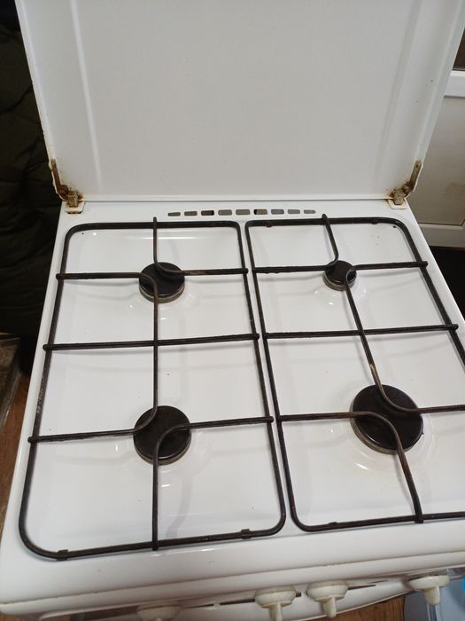 Продам газплиту Гефест с саморозжигом