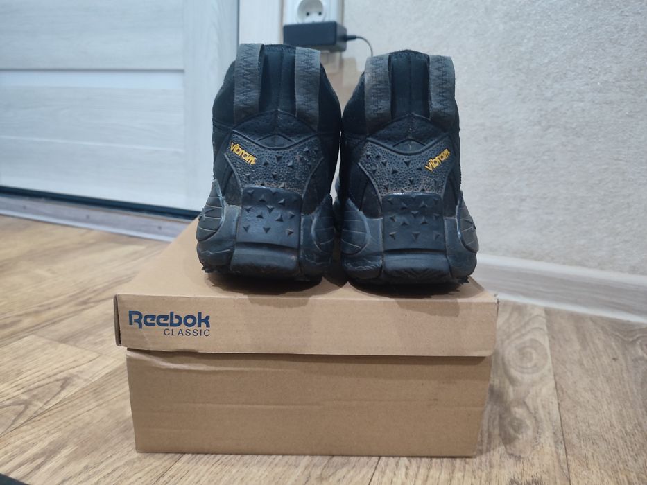 Продам ботинки Reebok CLASSIC