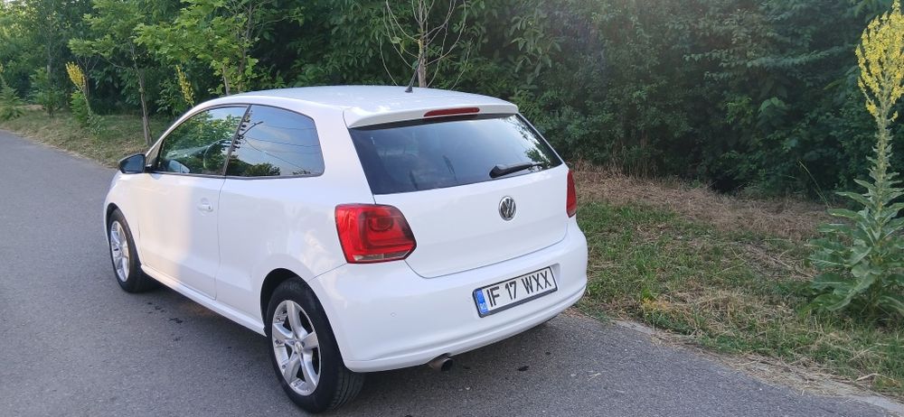 VOLKSWAGEN Polo 2013 — imagine 3