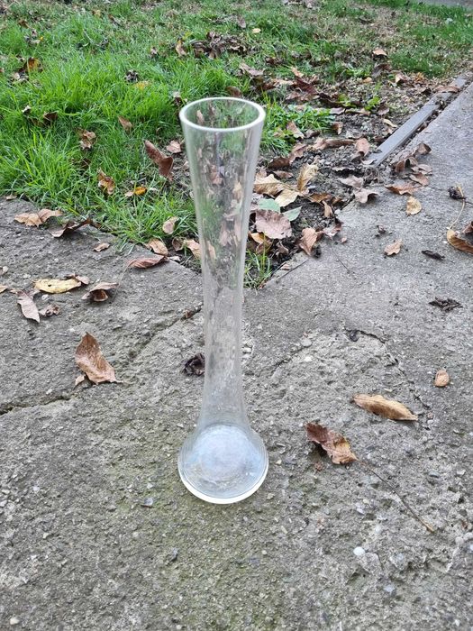 Vaza ornamentala din sticla