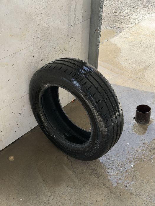 185/65/15 Одиночки Dunlop летние шины