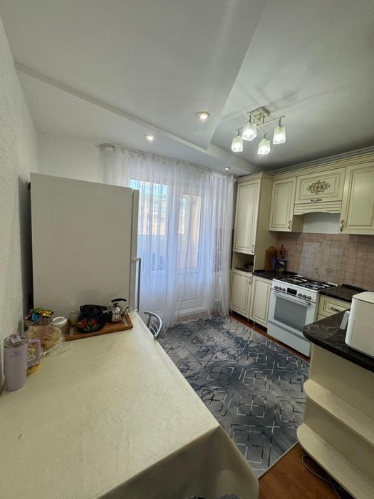 Продается 4 комнатная квартира