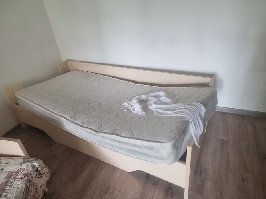 Отдам даром две кровати